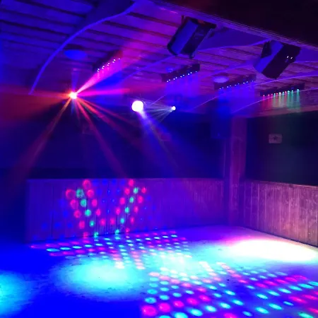 Familien- Und Jugendgaestehaus Schoenfeld Hotel *