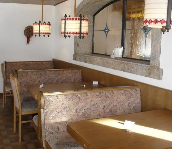 Hotel Familien- Und Jugendgaestehaus Schoenfeld *
